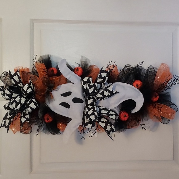 Halloween Swag Wreath ,Ghost Door Decoration - Picture 1 of 7